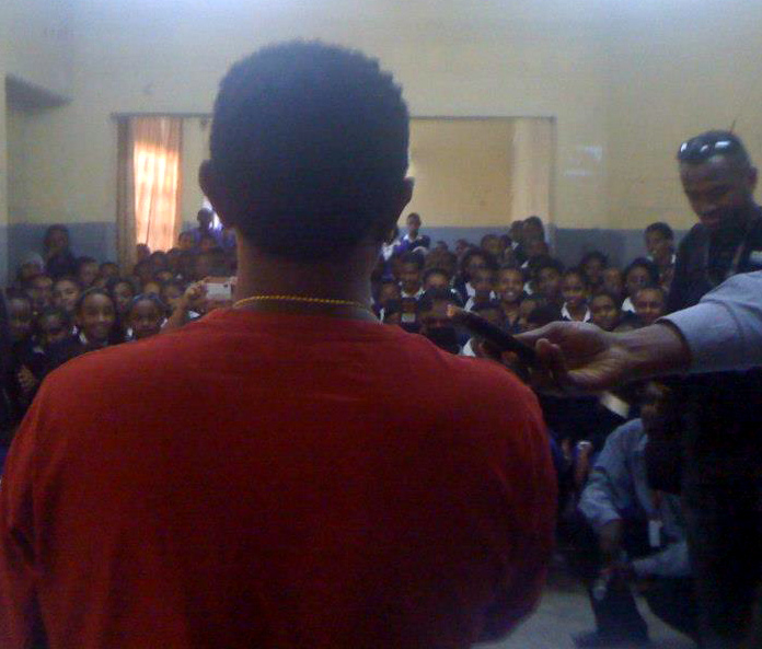 Teddy Afro visiting his Elementary School